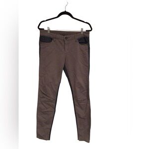 Kut from Kloth woman’s color block grey and blue jeans size 6